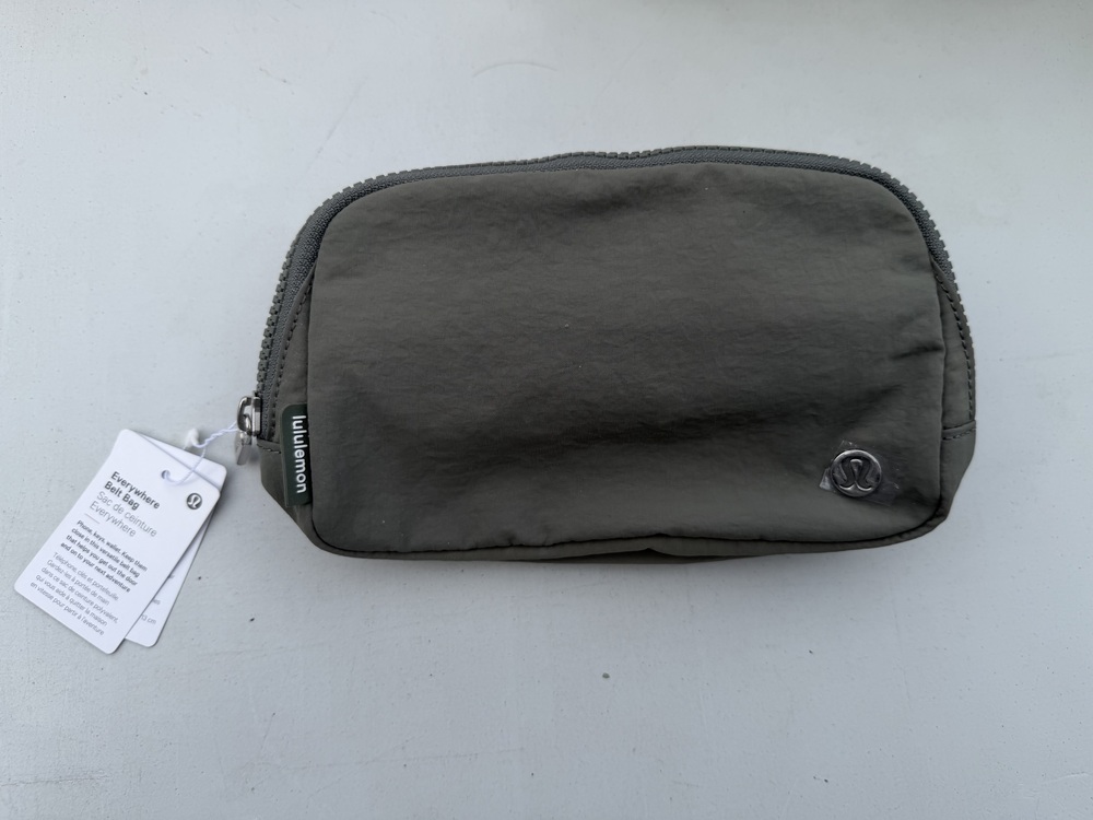 Lululemon Belt Bag-NWT